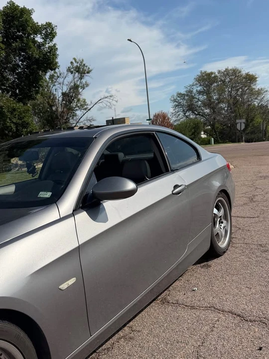 2009 BMW E90 335i Sedan - Image 4 of 8