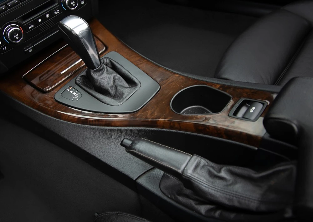 2009 BMW E93 335i Convertible - Image 15 of 19