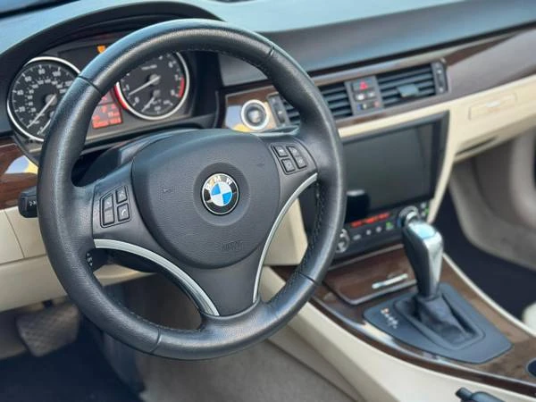 2009 BMW E93 335i Convertible - Image 15 of 18