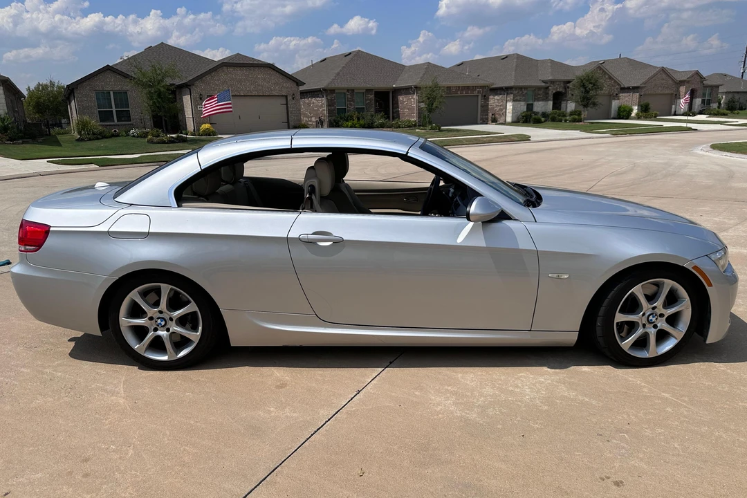 2009 BMW E93 335i Convertible - Image 3 of 31
