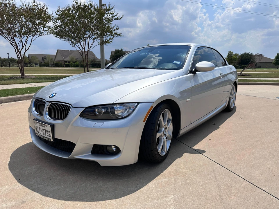 2009 BMW E93 335i Convertible - Image 15 of 31