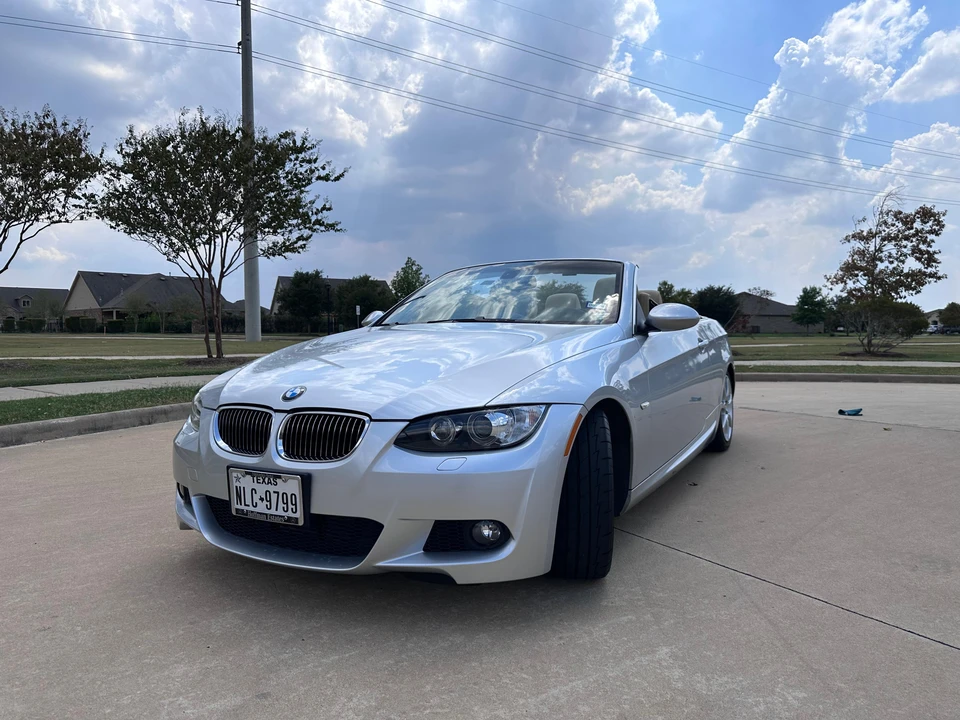 2009 BMW E93 335i Convertible - Image 6 of 31