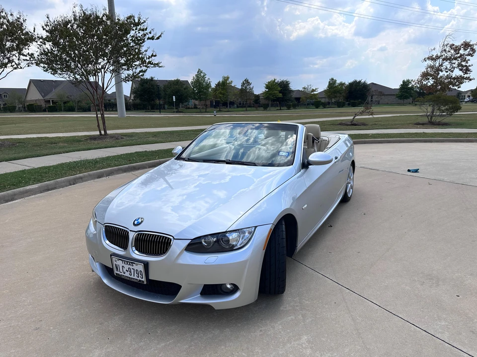 2009 BMW E93 335i Convertible - Image 7 of 31