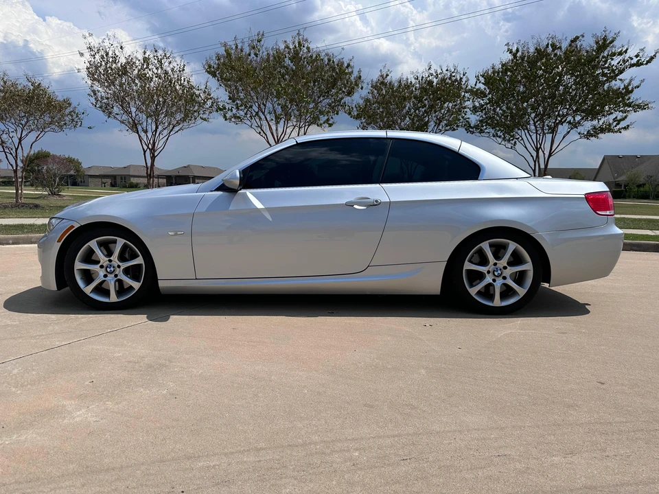 2009 BMW E93 335i Convertible - Image 16 of 31