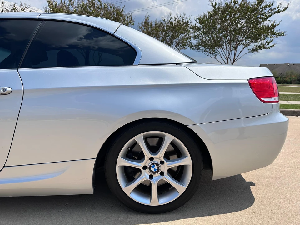 2009 BMW E93 335i Convertible - Image 28 of 31