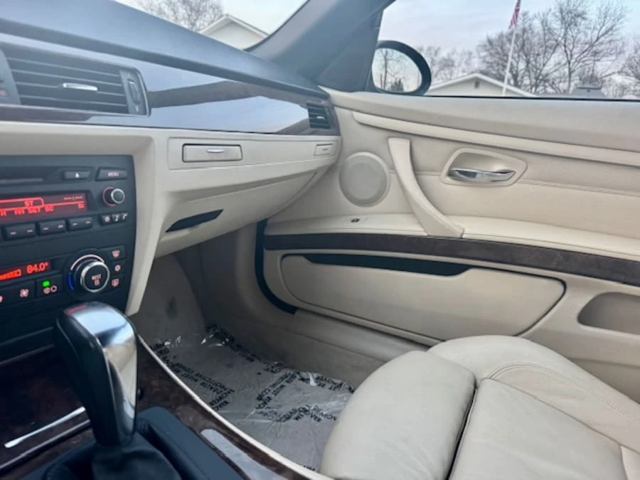 2009 BMW E93 335i Convertible - Image 14 of 14