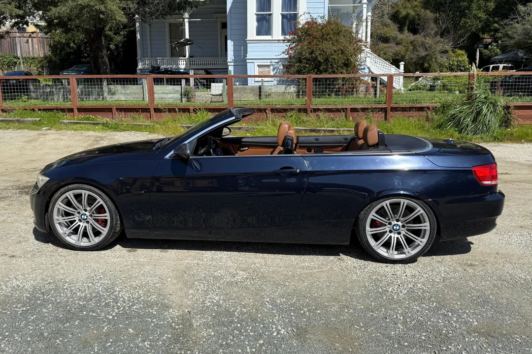 2009 BMW E93 335i Convertible - Image 3 of 31