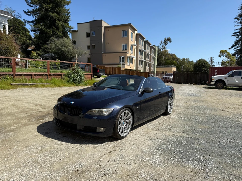 2009 BMW E93 335i Convertible - Image 10 of 31