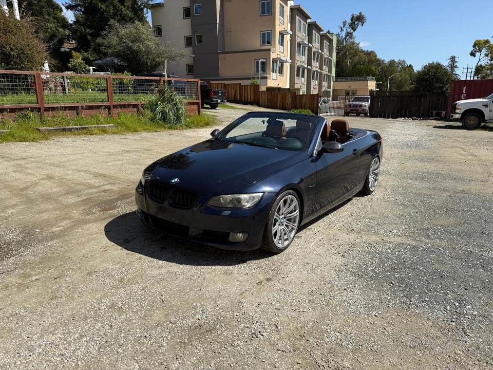 2009 BMW E93 335i Convertible - Image 9 of 31