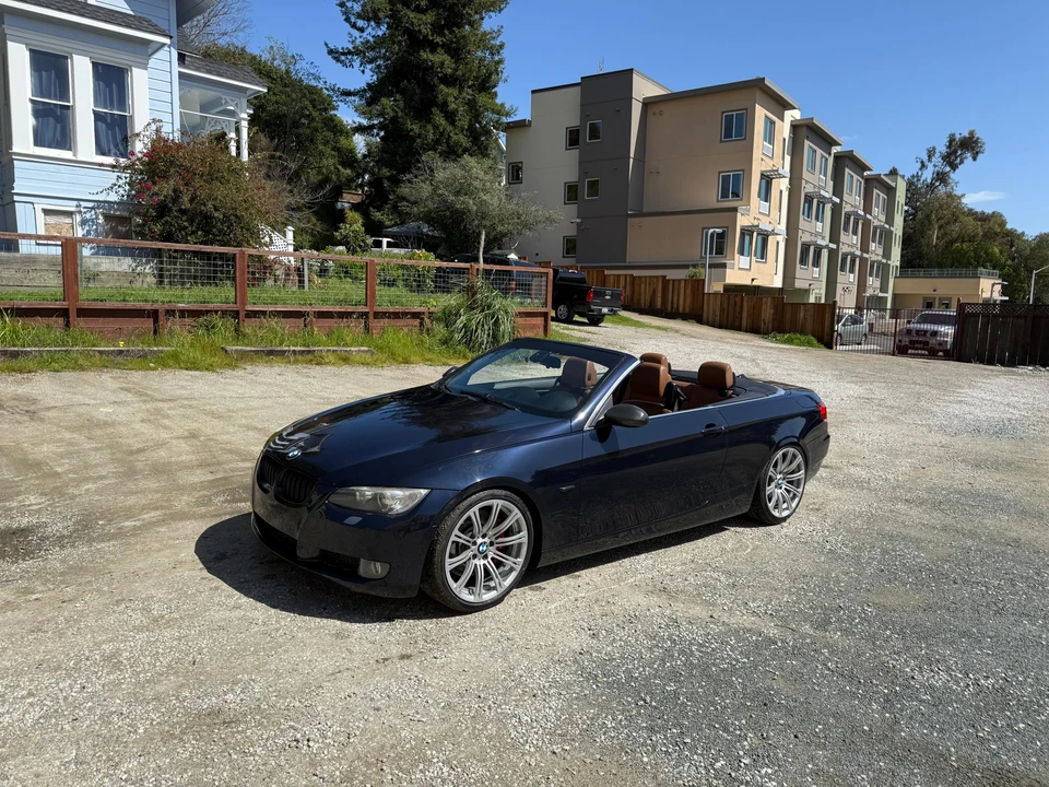 2009 BMW E93 335i Convertible - Image 11 of 31