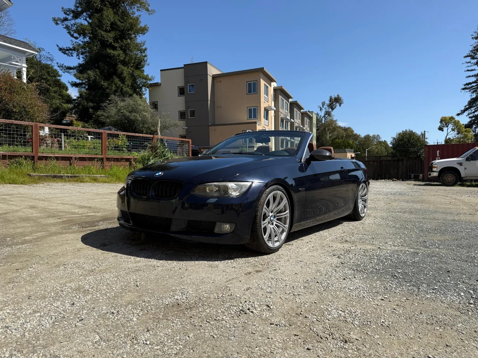 2009 BMW E93 335i Convertible - Image 8 of 31