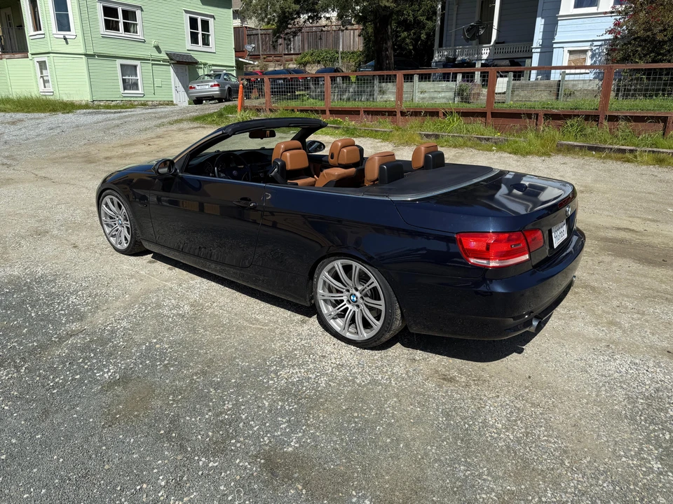 2009 BMW E93 335i Convertible - Image 14 of 31