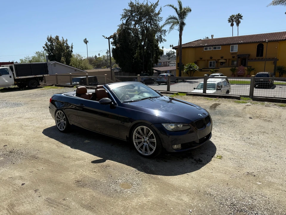 2009 BMW E93 335i Convertible - Image 25 of 31