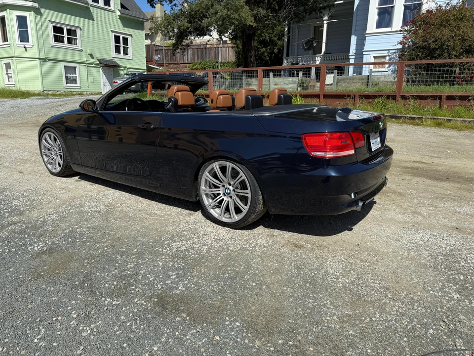 2009 BMW E93 335i Convertible - Image 13 of 31