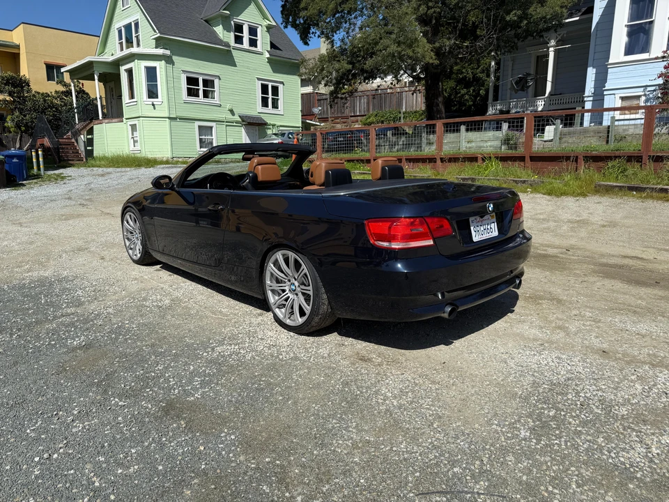 2009 BMW E93 335i Convertible - Image 15 of 31