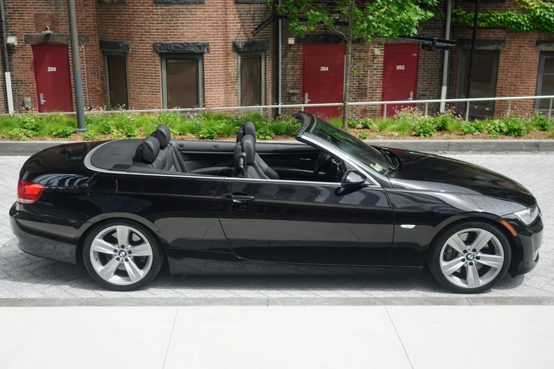 2009 BMW E93 335i Convertible - Image 3 of 7