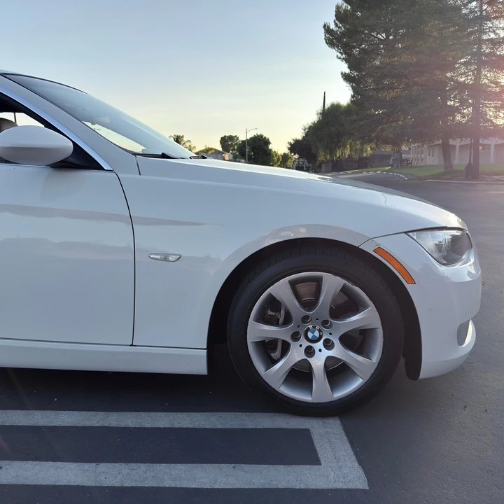 2009 BMW E93 335i Convertible - Image 26 of 31