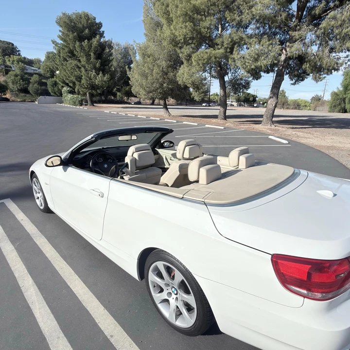 2009 BMW E93 335i Convertible - Image 15 of 31