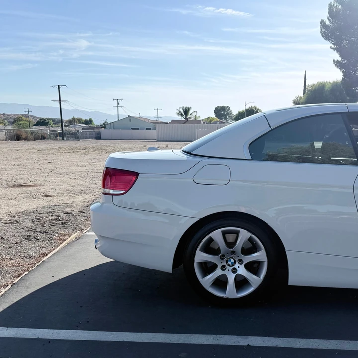 2009 BMW E93 335i Convertible - Image 21 of 31