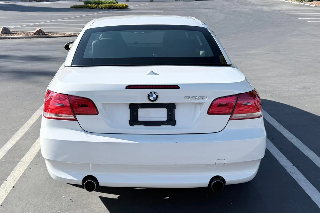 2009 BMW E93 335i Convertible - Image 5 of 31