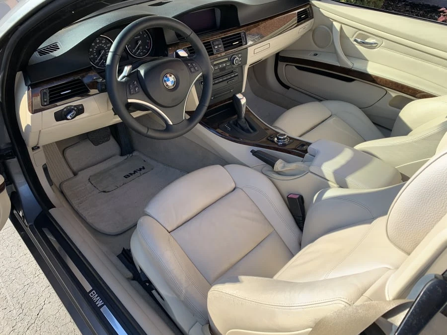 2009 BMW E93 335i Convertible - Image 4 of 10