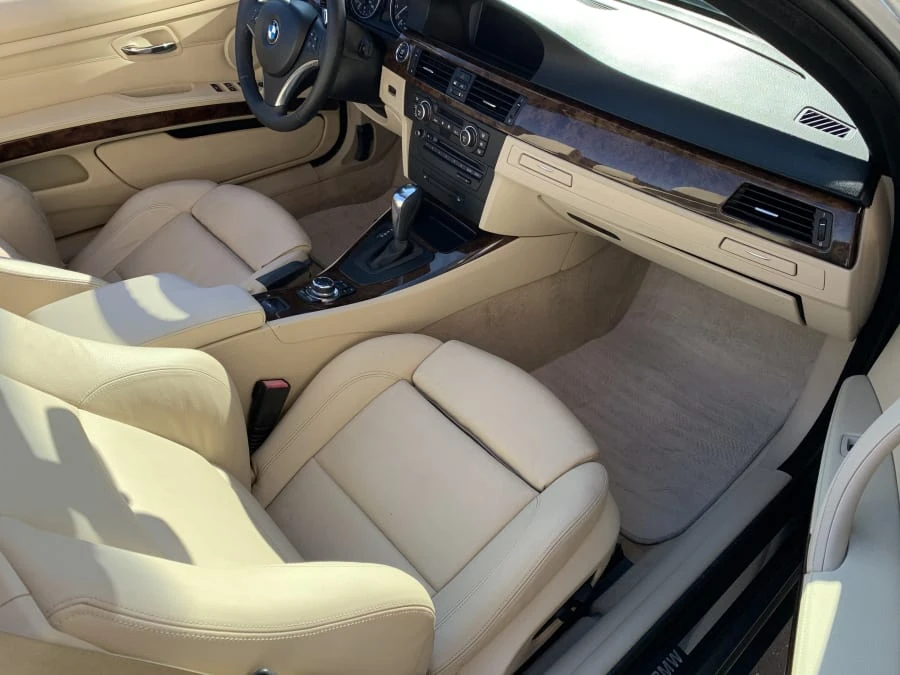 2009 BMW E93 335i Convertible - Image 5 of 10