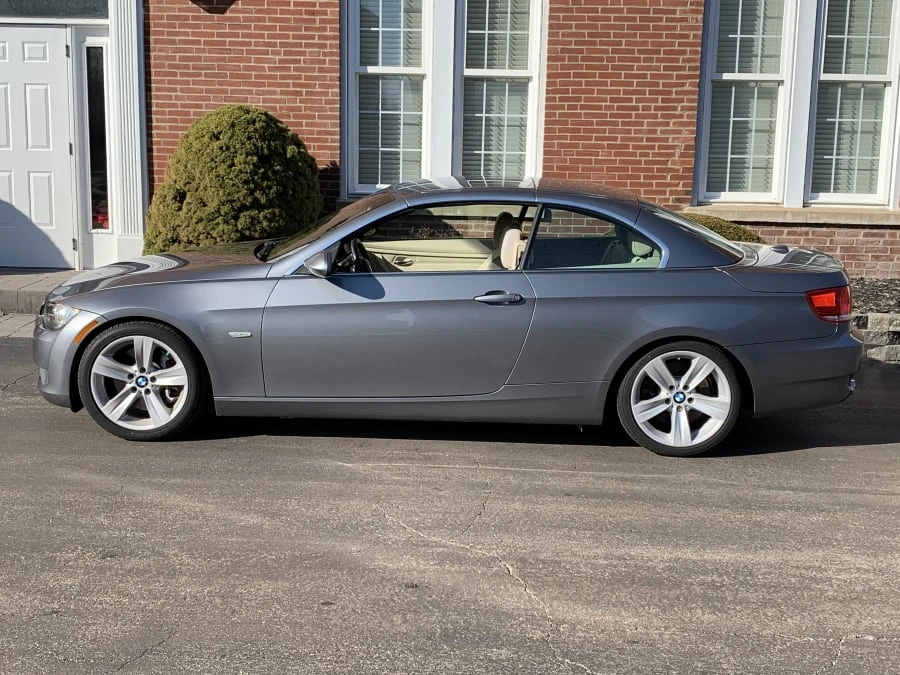 2009 BMW E93 335i Convertible - Image 9 of 10
