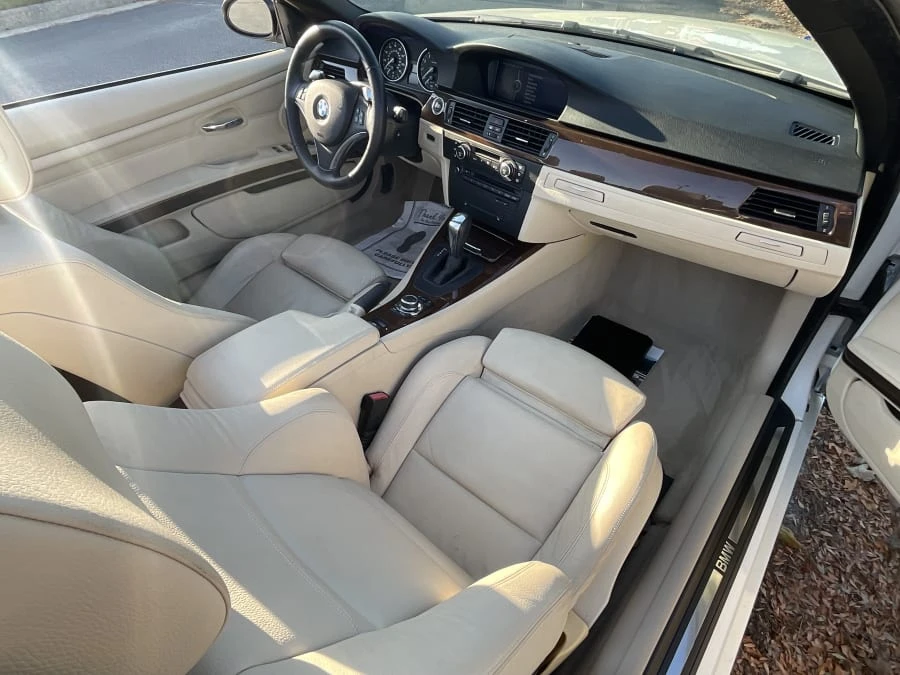 2009 BMW E93 335i Convertible - Image 9 of 14