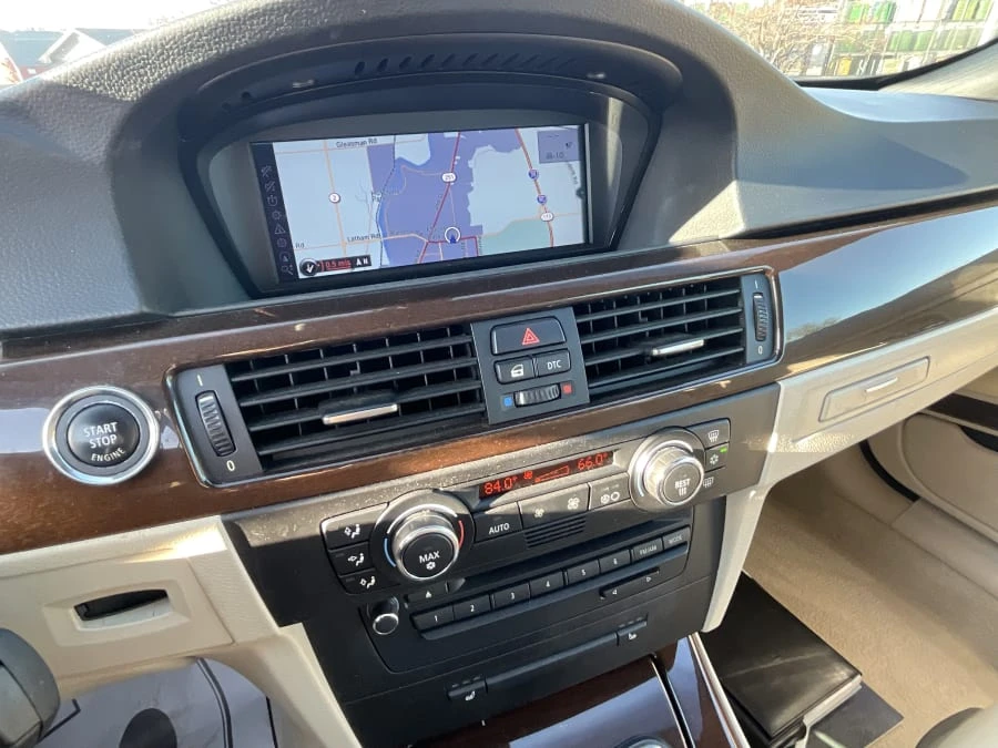 2009 BMW E93 335i Convertible - Image 9 of 14
