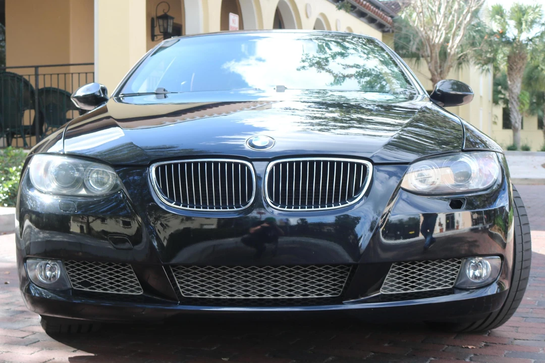 2009 BMW E93 335i Convertible - Image 2 of 22