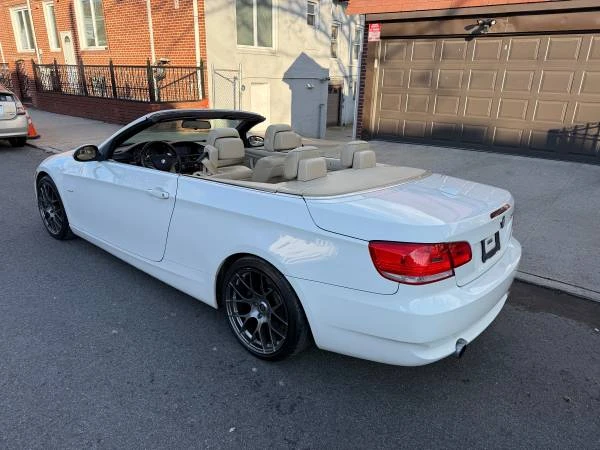2009 BMW E93 335i Convertible - Image 8 of 21