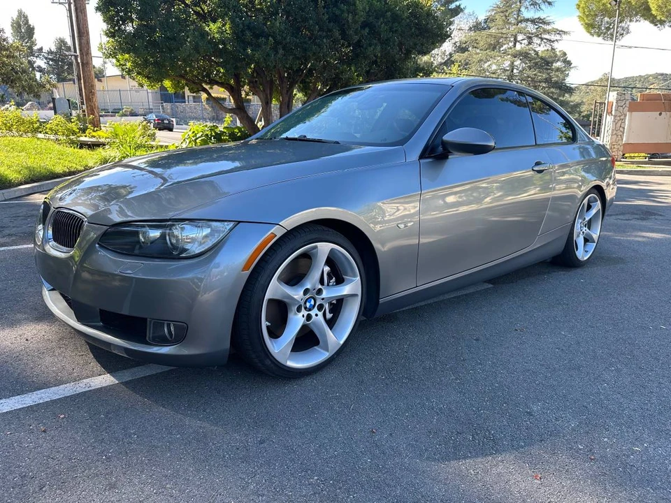 2009 BMW E90 335i Sedan - Image 2 of 13