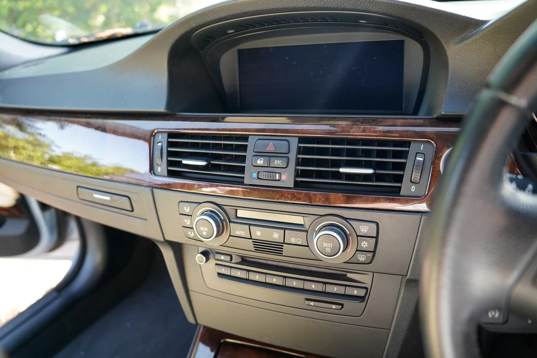 2009 BMW E91 335i Touring - Image 26 of 30