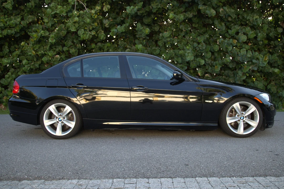2009 BMW E90 335i Sedan - Image 3 of 31