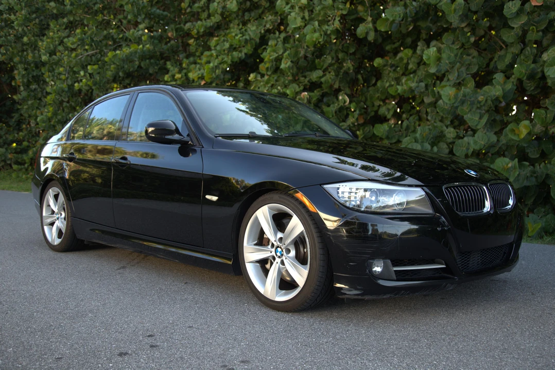 2009 BMW E90 335i Sedan - Image 14 of 31