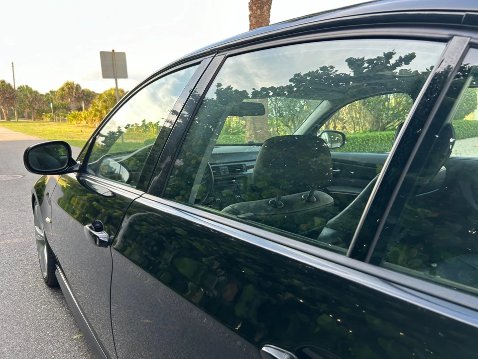 2009 BMW E90 335i Sedan - Image 26 of 31