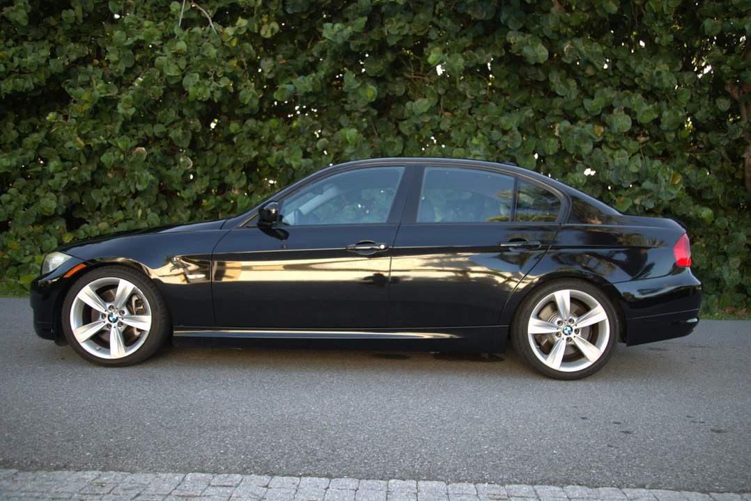 2009 BMW E90 335i Sedan - Image 8 of 31