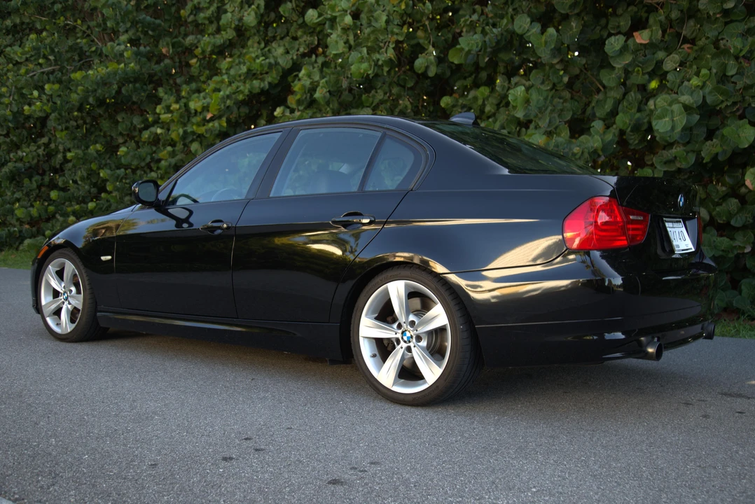 2009 BMW E90 335i Sedan - Image 9 of 31