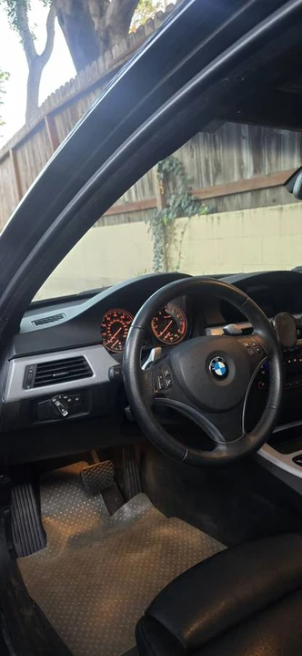 2009 BMW E90 335i Sedan - Image 3 of 4