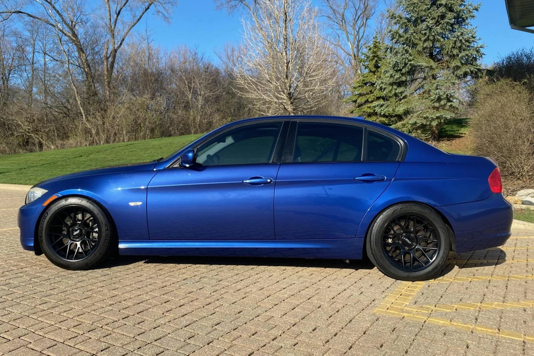 2009 BMW E90 335i Sedan - Image 3 of 31
