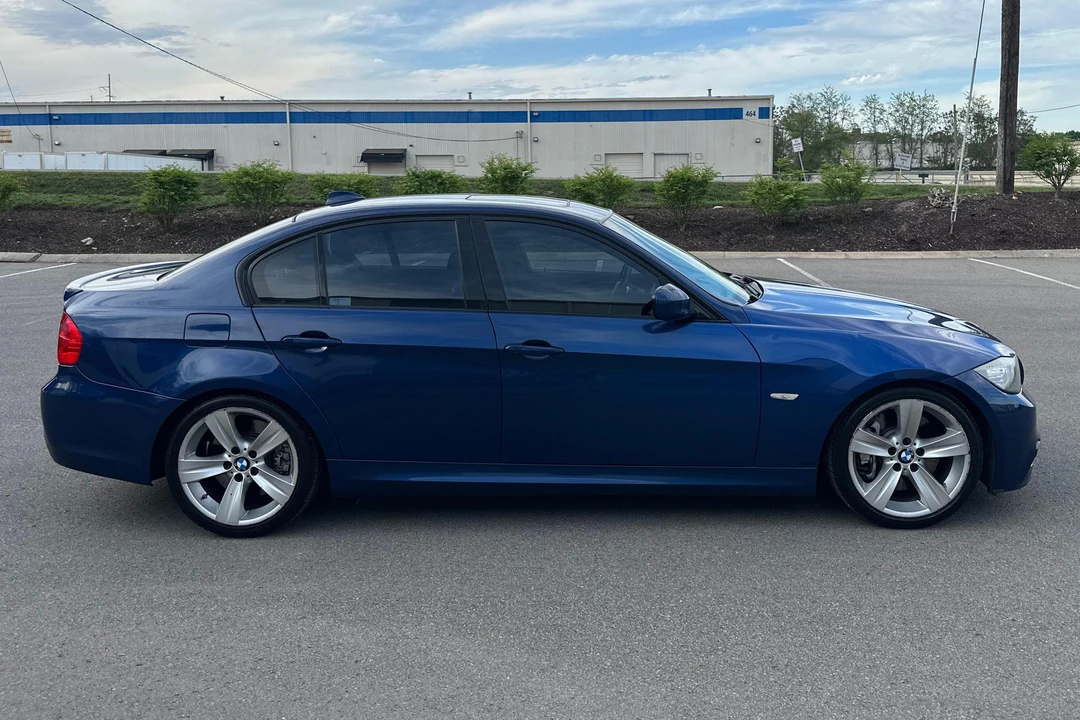 2009 BMW E90 335i Sedan - Image 3 of 31