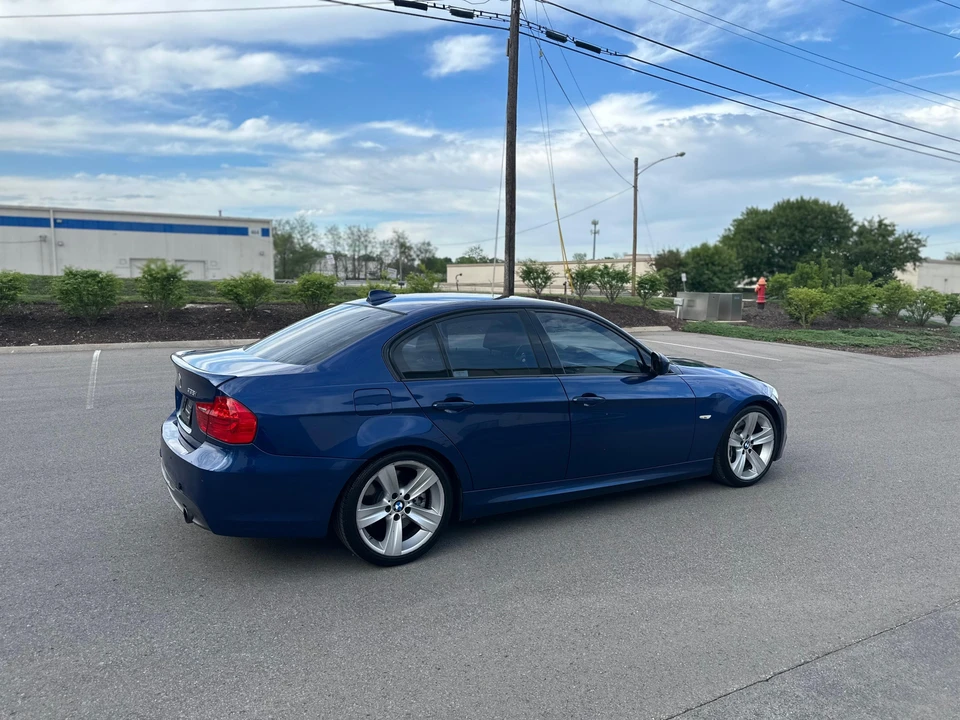 2009 BMW E90 335i Sedan - Image 10 of 31