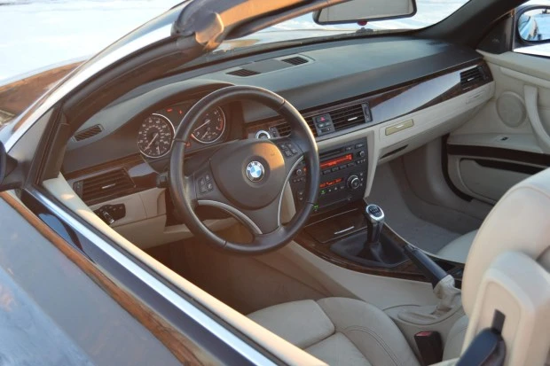 2009 BMW E93 335i Convertible - Image 5 of 7