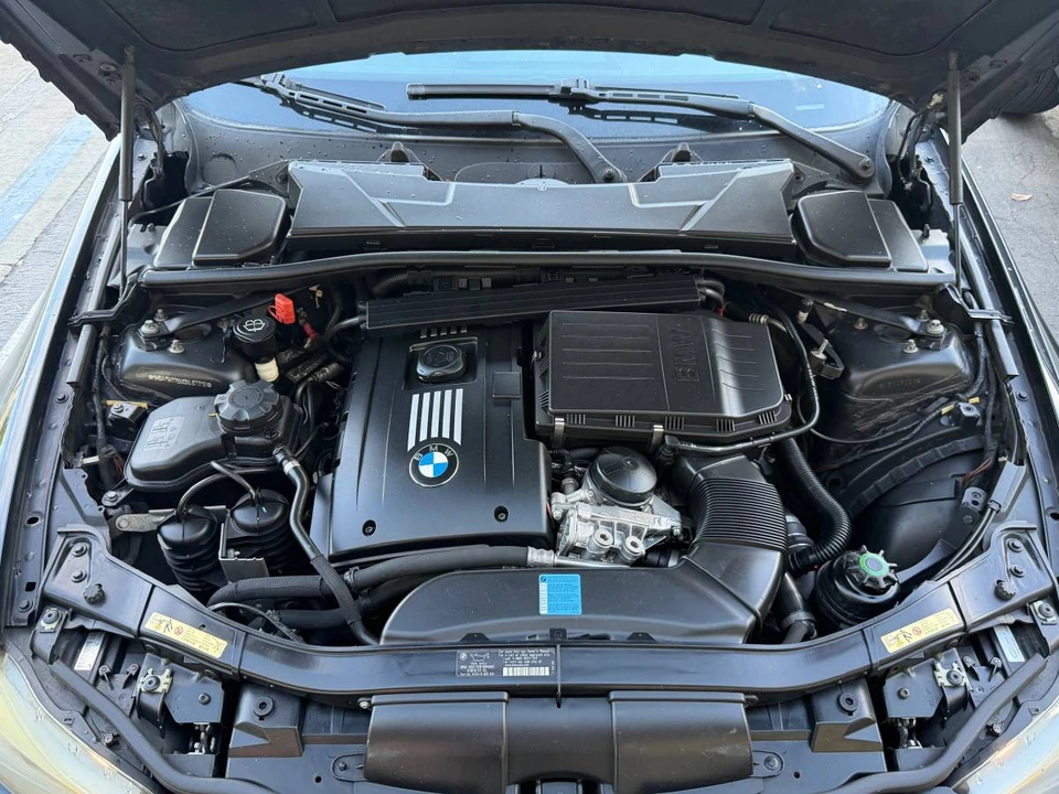 2009 BMW E90 335i Sedan - Image 11 of 19