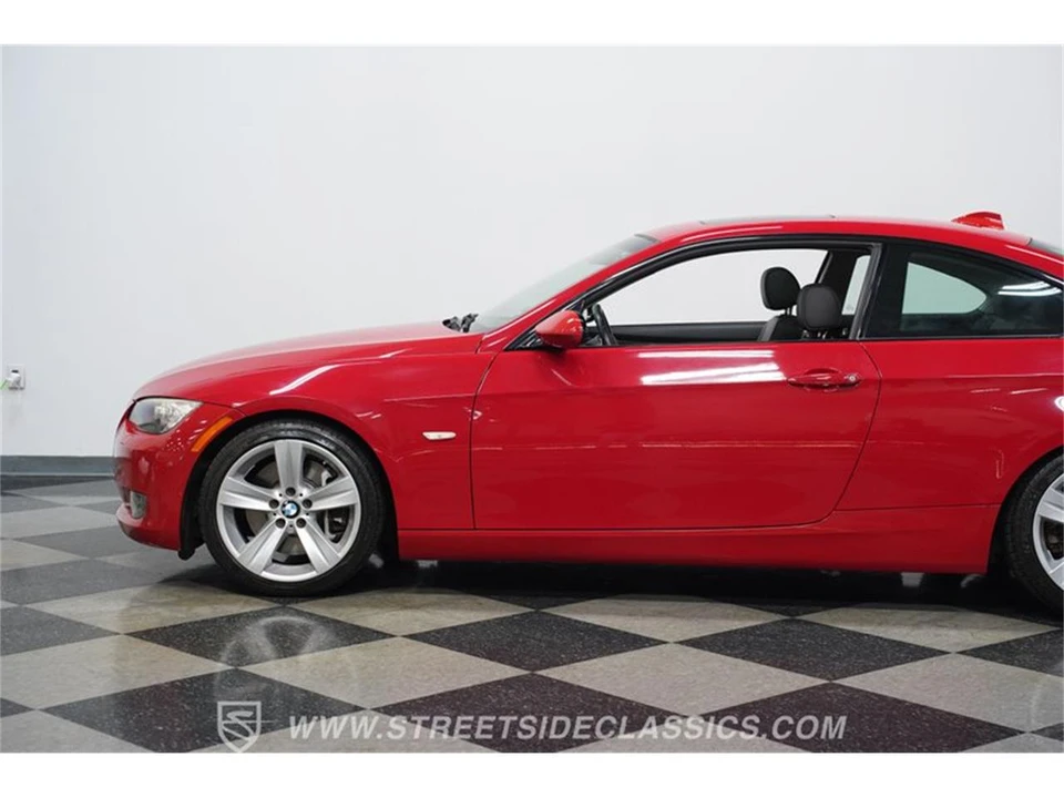 2009 BMW E90 335i Sedan - Image 19 of 31