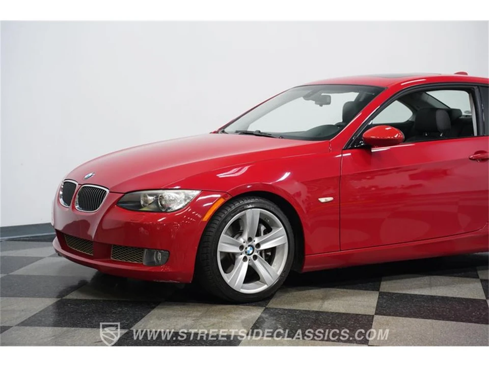 2009 BMW E90 335i Sedan - Image 16 of 31