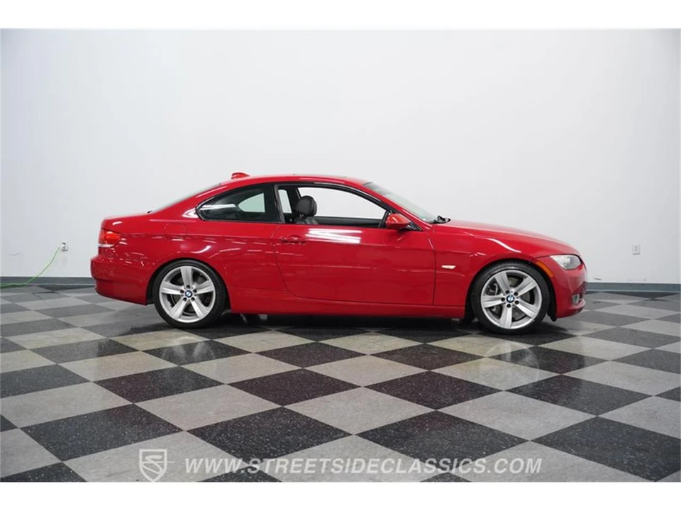 2009 BMW E90 335i Sedan - Image 12 of 31