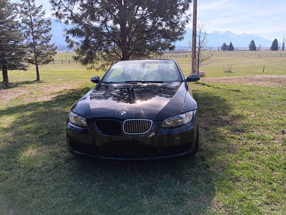 2009 BMW E93 335i Convertible - Image 2 of 14