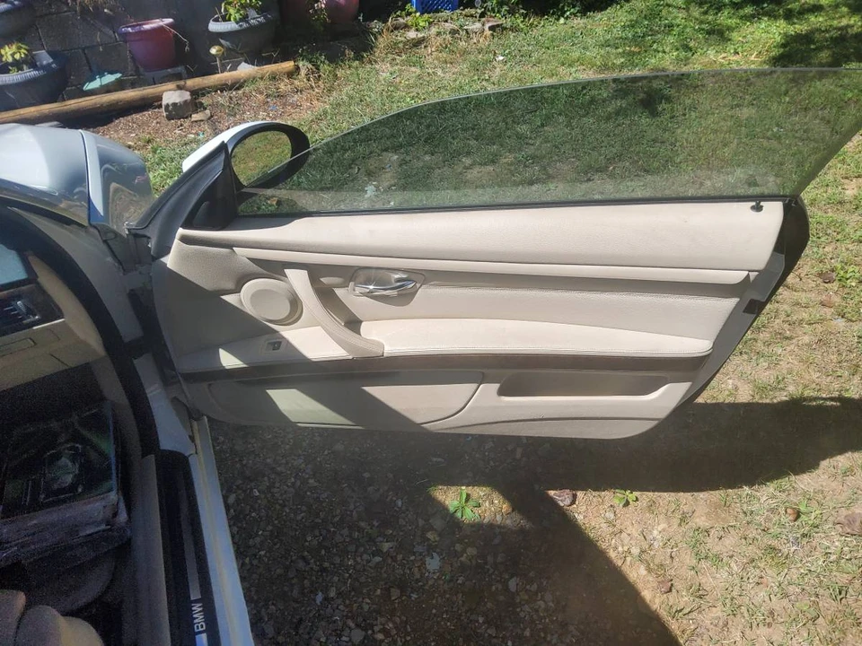 2009 BMW E93 335i Convertible - Image 18 of 24