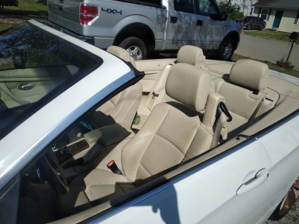 2009 BMW E93 335i Convertible - Image 6 of 24